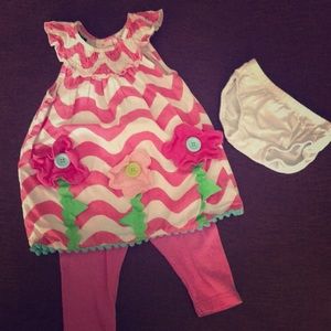 Wear as a dress (sz6-9m) to Shirt (sz 12-18m)